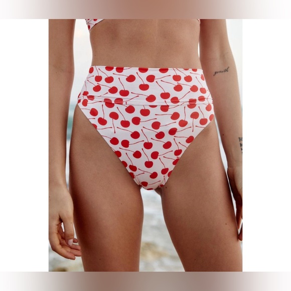 Free People Beach Riot Cherry Pie Highway Bikini Bottoms size small - Picture 1 of 5